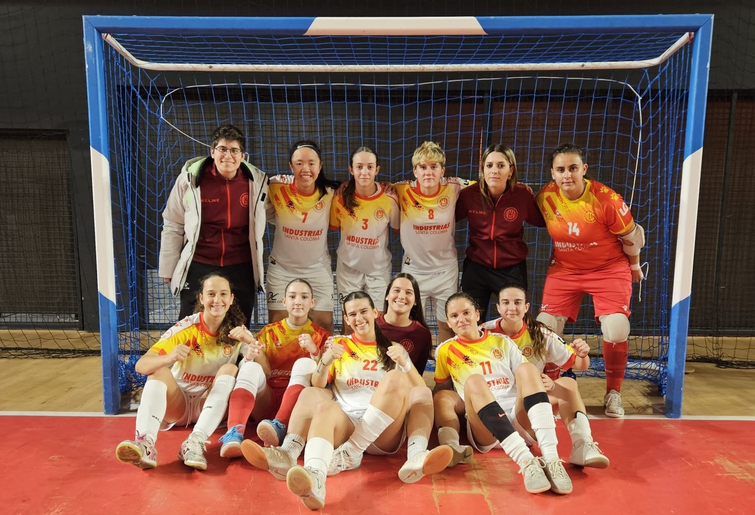 Filial i femení cara, juvenil creu